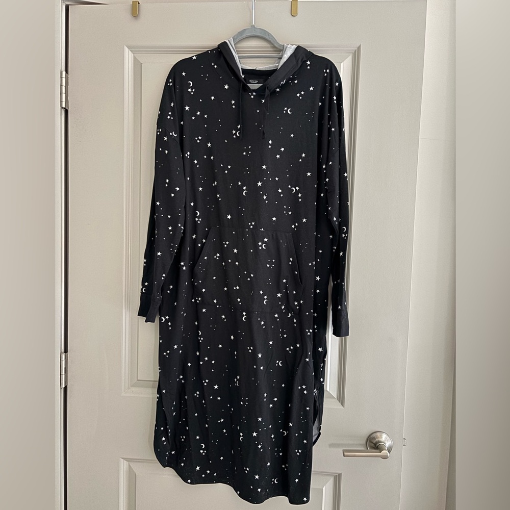 Simply Vera Vera Wang Black Star Print Hooded Top
